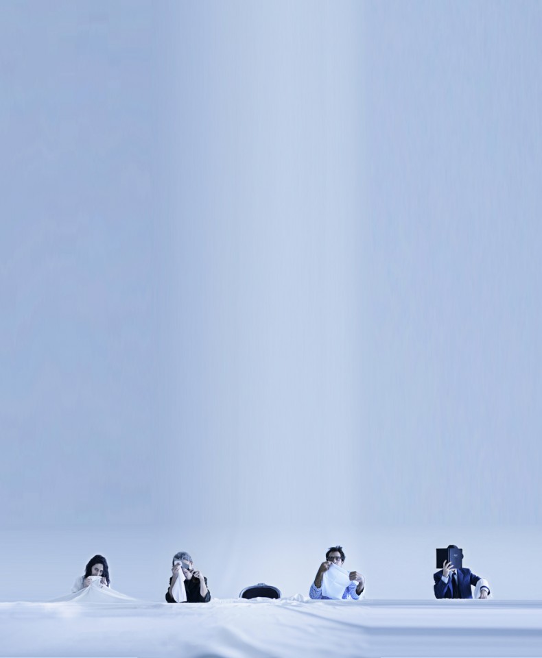 pina_ethal_-foto-vasilis-petinaris