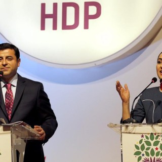 Σύλληψη ηγεσίας και βουλευτών του φιλοκουρδικού κόμματος, HDP