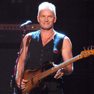 Ο Sting στην επαναλειτουργία του Bataclan