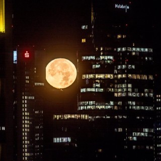 Μην χάσετε το μεγαλύτερο φεγγάρι εδώ και 68 χρόνια