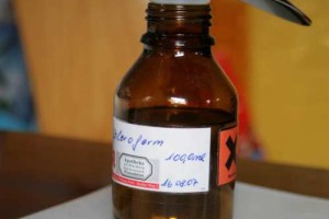 Στις 4 Νοεμβρίου του 1847 Σκωτσέζος μαιευτήρας ανακαλύπτει τις αναισθητικές ιδιότητες του χλωροφορμίου