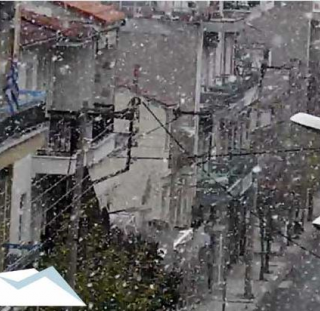 Χιονίζει στην Κοζάνη!