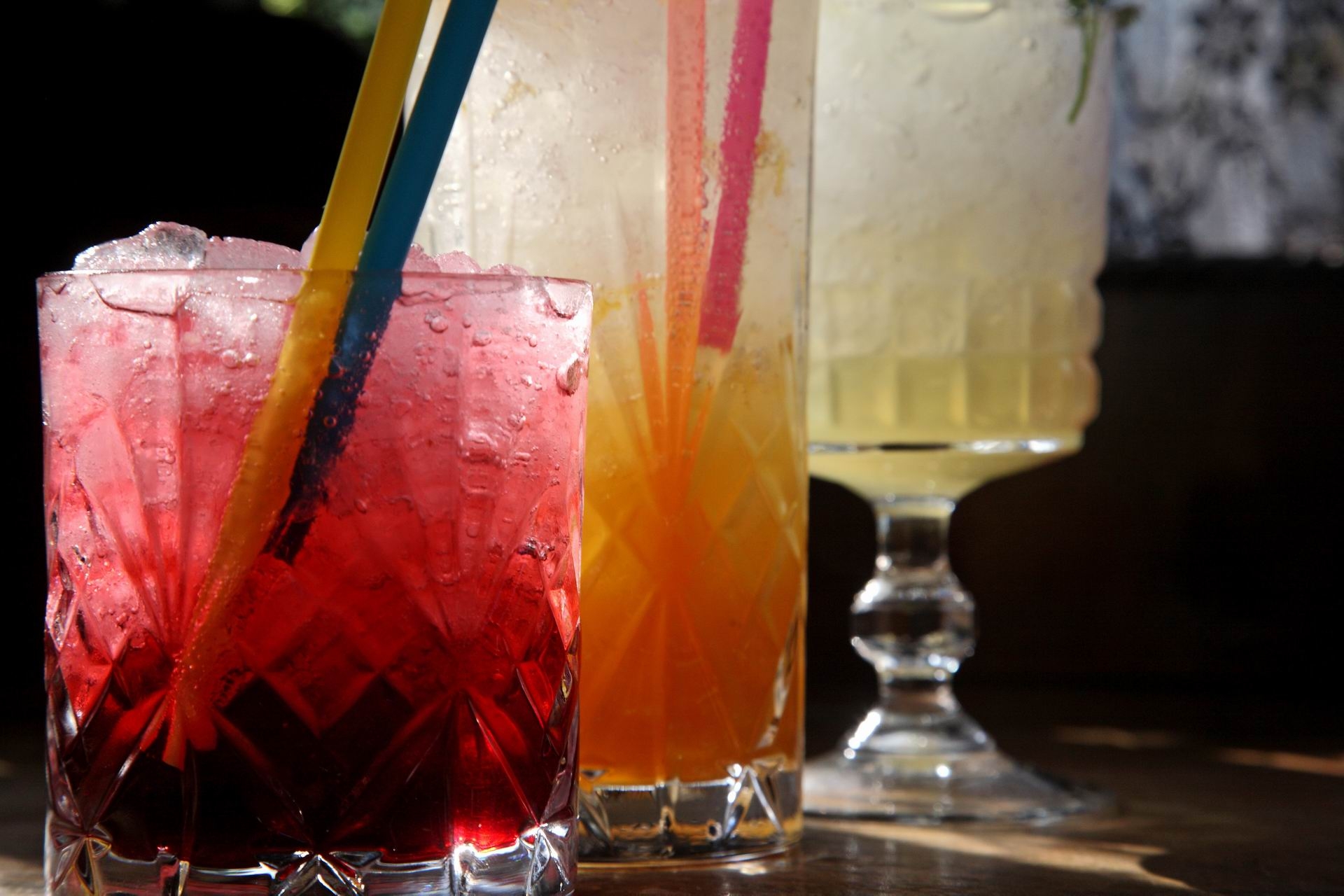 Σπιτική βυσσινάδα, μανταρινάδα, λεμονάδα 