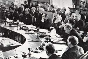 Στις 15 Νοεμβρίου του 1920 πραγματοποιείται η πρώτη συνέλευση της Κοινωνίας των Εθνών