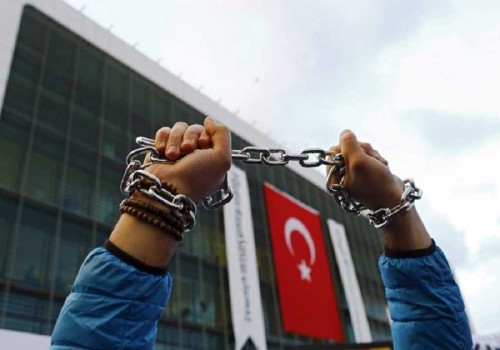 Για «το τέλος της δημοκρατίας» στην Τουρκία μιλάει το HDP