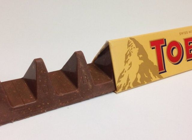 Αλλάζει σχήμα η Toblerone;