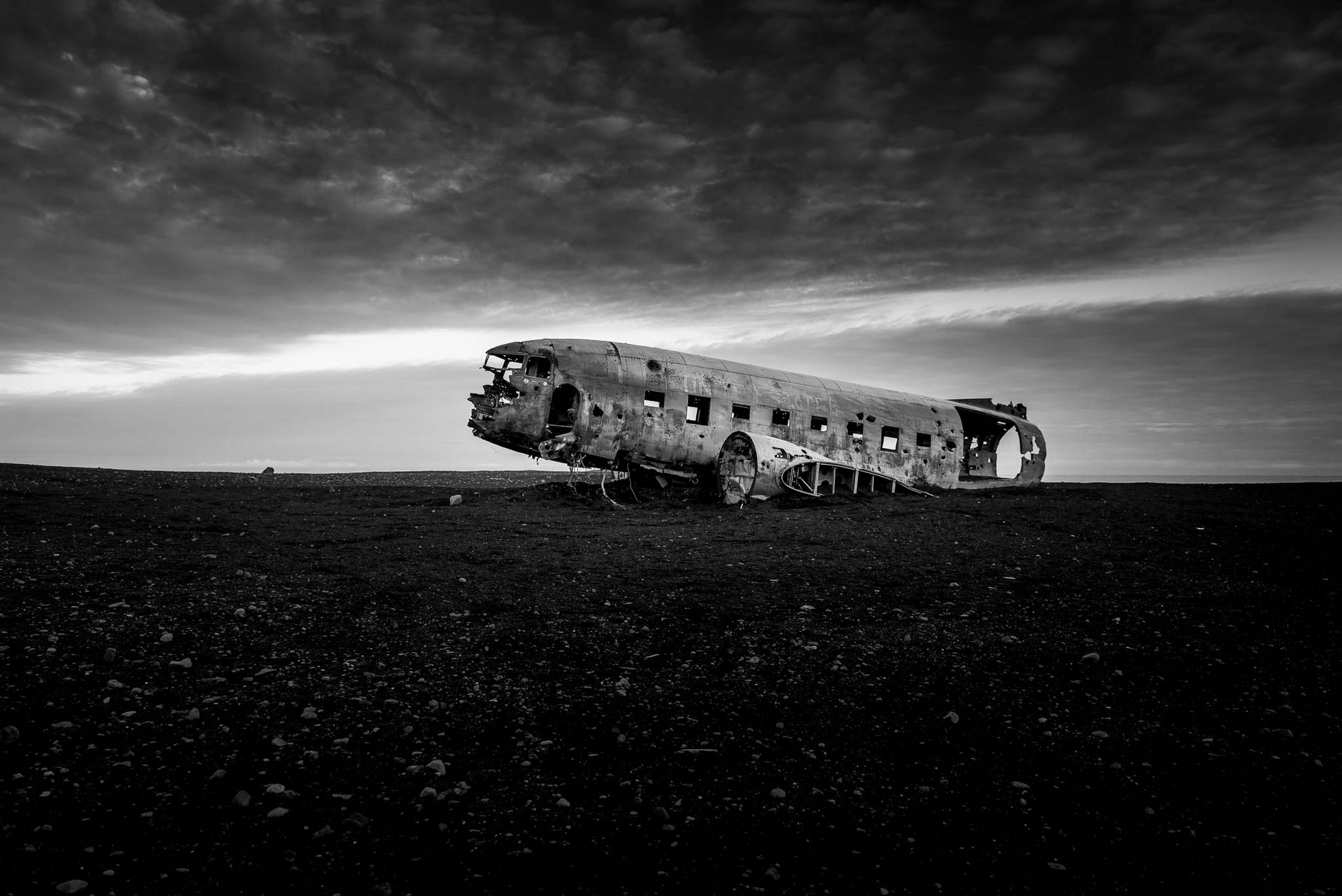 chrissakis_icelandr13