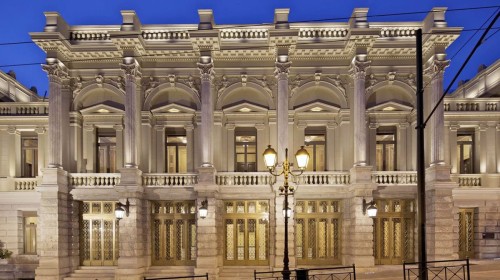 Το «Kοντέινερ» του Εθνικού Θεάτρου στις πλατείες της Αθήνας