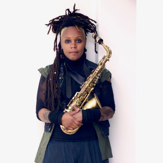 7 λόγοι που δεν πρέπει να χάσει κανείς την Matana Roberts