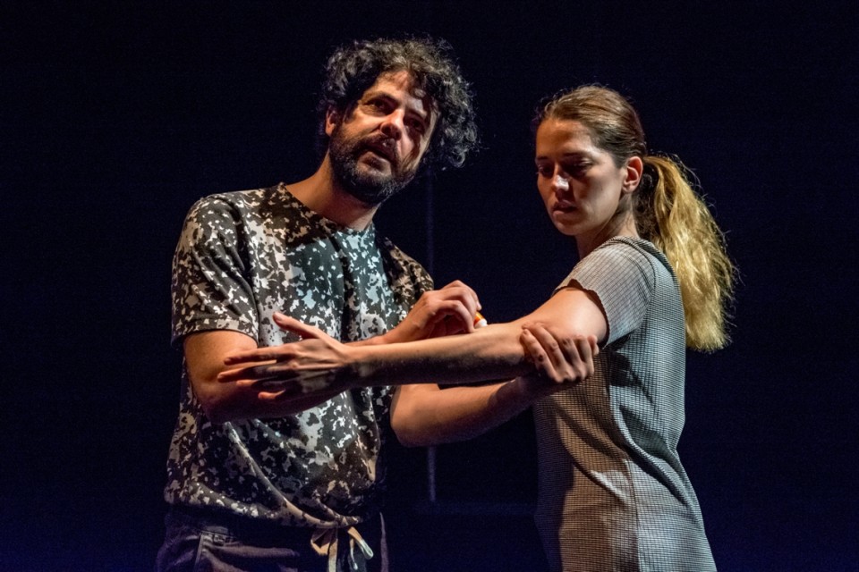 to-tsimpima-tis-sfikas_-08-luisa-fabriziani