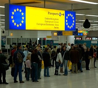 Θέματα ασφάλειας και καταπολέμησης της τρομοκρατίας στο επίκεντρο του Συμβουλίου Δικαιοσύνης και Εσωτερικών Υποθέσεων της Ε.Ε.