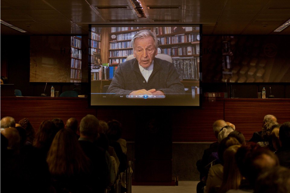 Βασίλης Βασιλικός