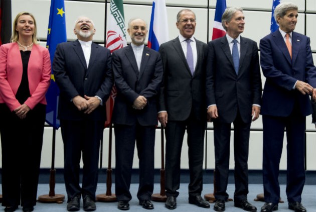 Οι Βρυξέλλες καλούν όλες τις πλευρές να σεβαστούν την πυρηνική συμφωνία με το Ιράν
