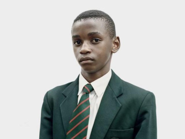 Στη φωτογραφία ενός αγοριού με μαθητική στολή το 1ο βραβείοTaylor Wessing 2016