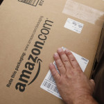 Amazon: Σάλος στην Ιταλία από το «έξυπνο βραχιόλι» που ελέγχει τους εργαζόμενους