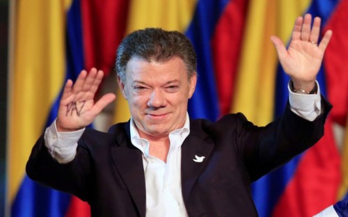 Η Γερουσία της Κολομβίας ενέκρινε τη νέα, αναθεωρημένη ειρηνευτική συμφωνία με τους αντάρτες FARC