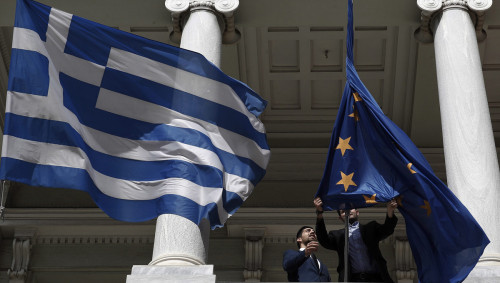 Πολ Kαζαριάν: «Το ύψος του ελληνικού χρέους είναι το ψέμα του αιώνα»