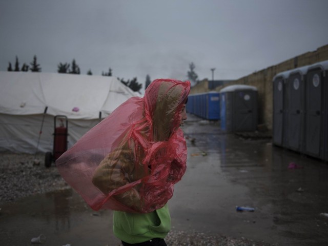 Μπανγκλαντές: Περισσότεροι από 100.000 πρόσφυγες Ροχίνγκια κινδυνεύουν από τις πλημμύρες και τις κατολισθήσεις