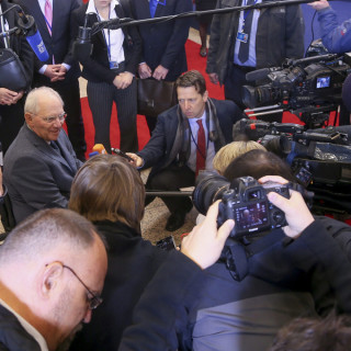 Επίθεση στον Σόιμπλε από την γερμανική Tageszeitung