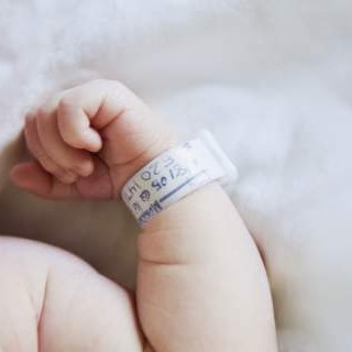 Έμβρυα με DNA τριών «γονέων»