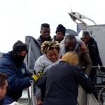 Στη Λέσβο έφθασαν μέσα σε τρεις ώρες άλλοι 200 πρόσφυγες