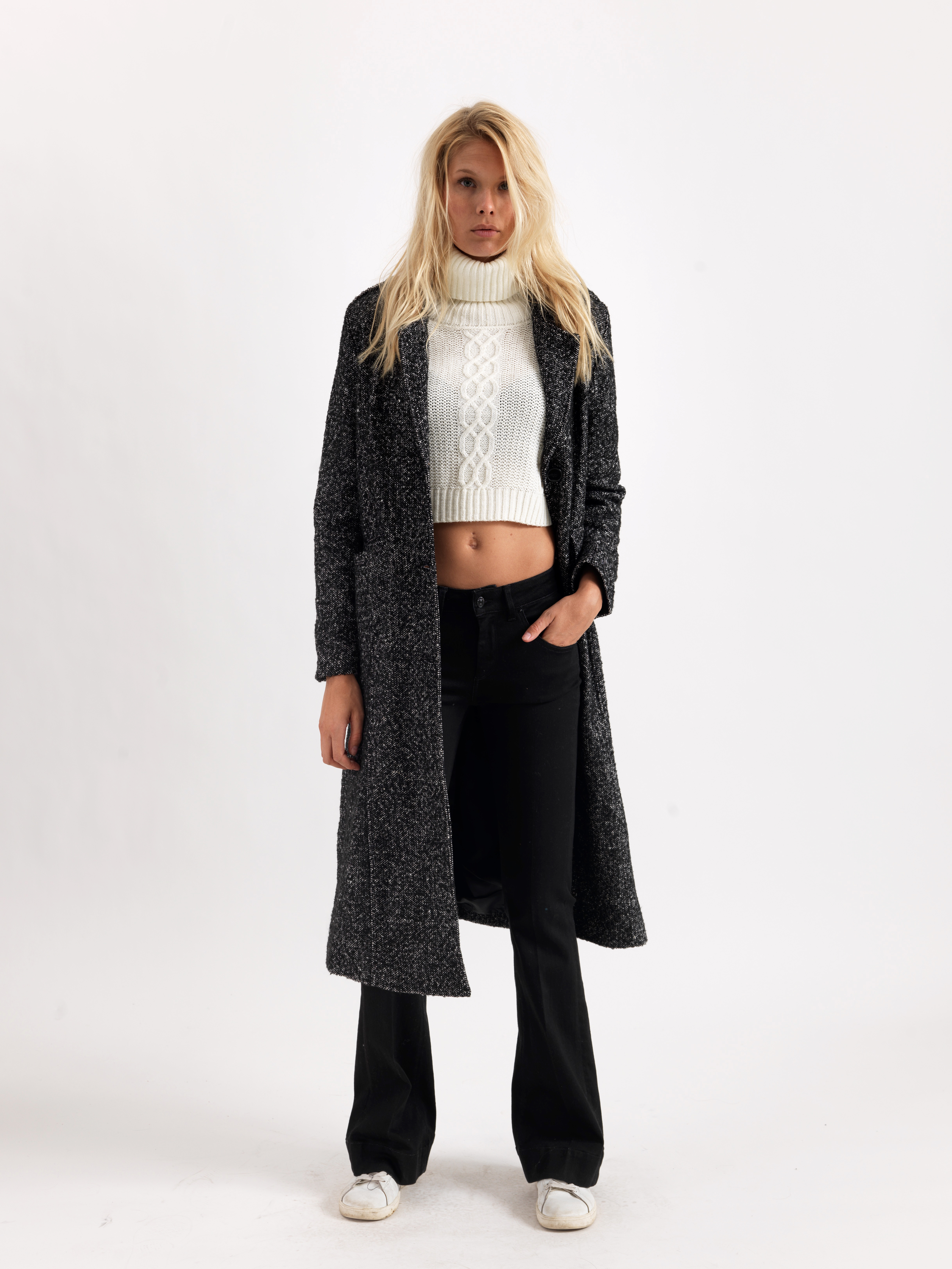 madelyn-wool-coatlorna-cropped-knit-top