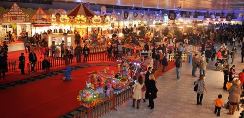 Ανοίγει το θεματικό πάρκο των Χριστουγέννων «Αστερόκοσμος» στη Θεσσαλονίκη