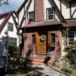 Σε υπερτριπλάσια τιμή πωλείται πλέον το πατρικό του Ντόναλντ Τραμπ