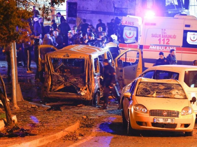 Τουρκία: Προσωπικές ιστορίες θυμάτων του διπλού χτυπήματος στην Κωνσταντινούπολη, φέρνει στο φως η Hurriyet