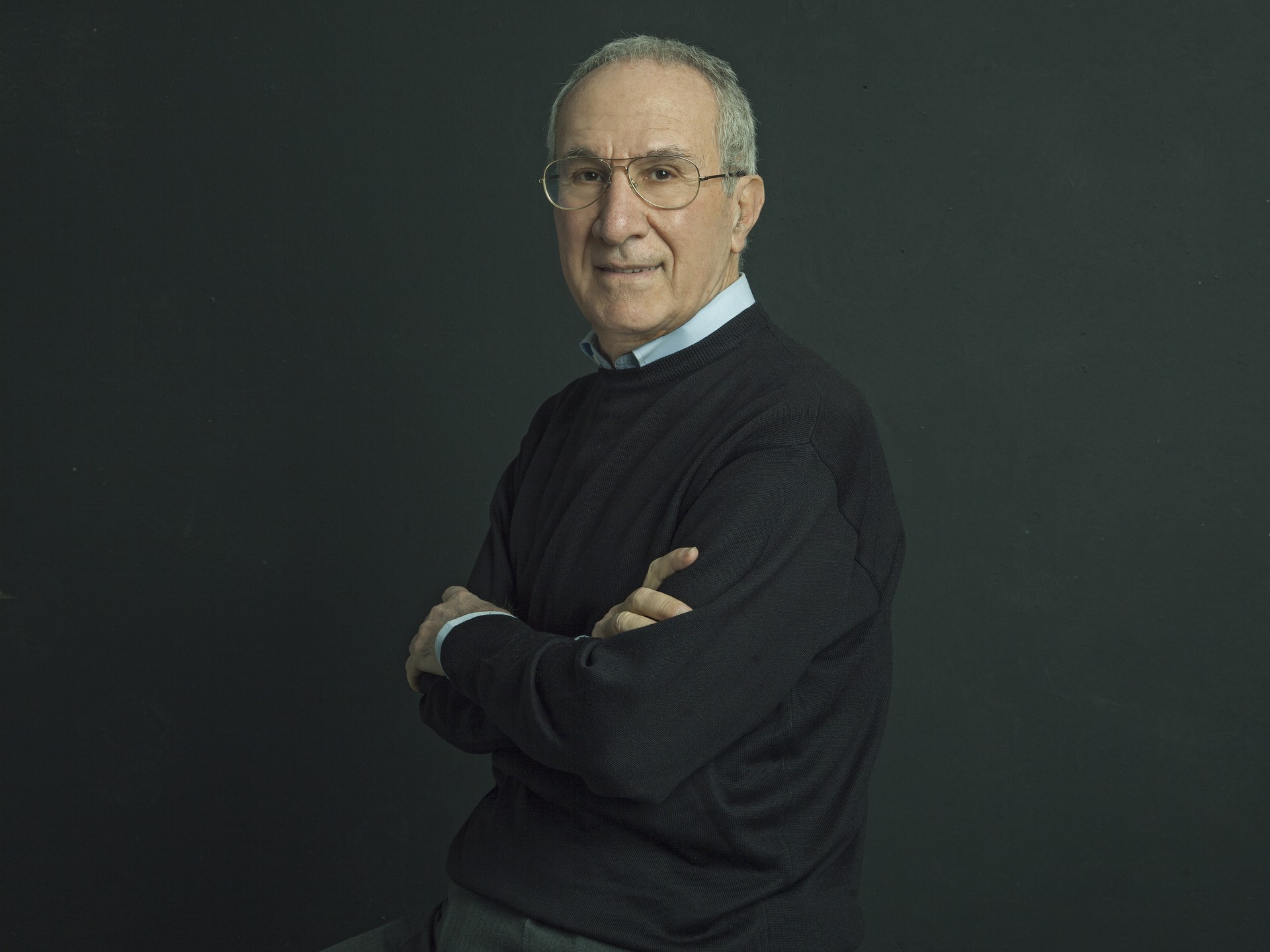 «Είμαι άνθρωπος του κέντρου. Να πάω Κηφισιά; Παναγία μου. Είναι όμορφα δε λέω, αλλά δεν είναι για εμένα. Στο σπίτι μέσα θέλω ησυχία αλλά όταν βγαίνω έξω θέλω τζερτζελέ, θέλω ζωή».