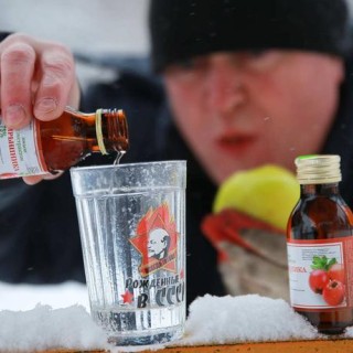 71 οι νεκροί που αντί για αλκοόλ, έπιναν λοσιόν για το μπάνιο