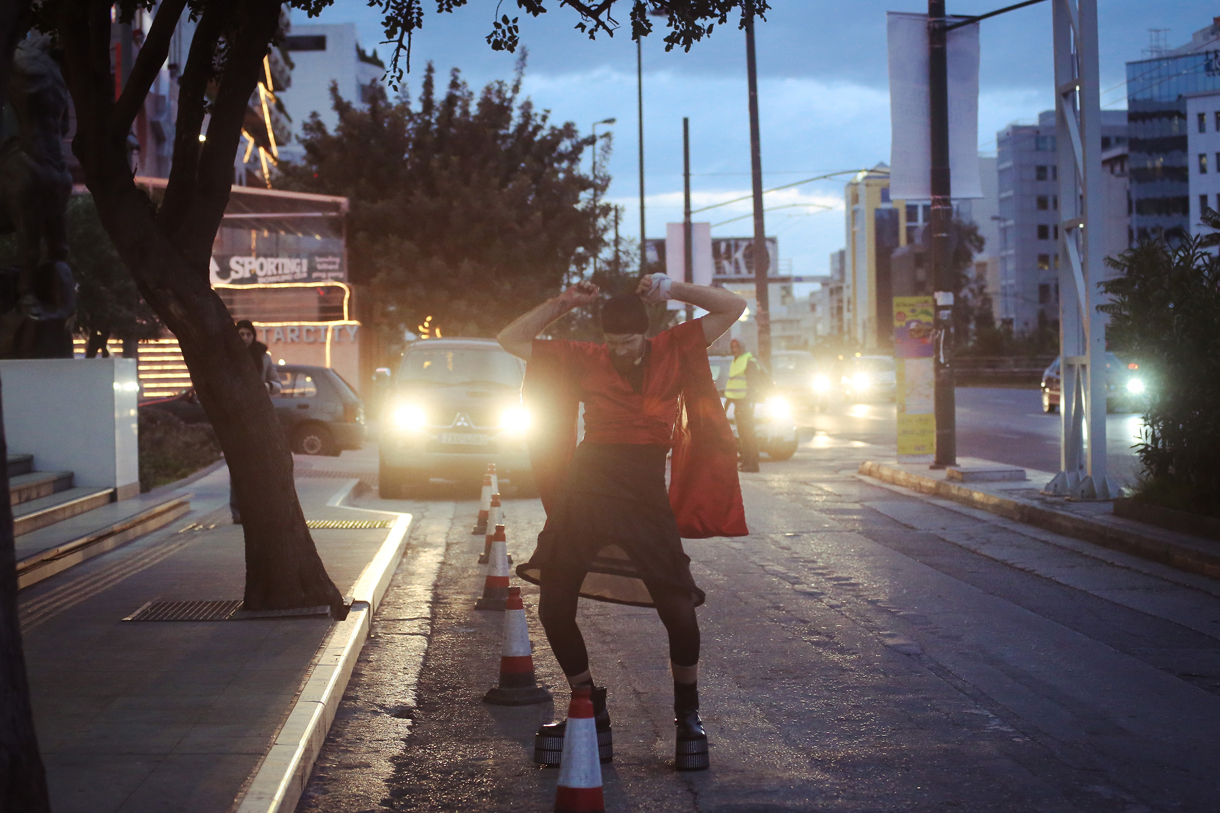 enas-dolofonos-sto-tokio_img_8155_kiki-papadopoulou