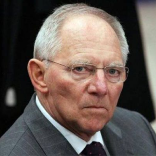 «Είναι αποκρουστικό το πώς αναμιγνύεστε, κύριε Σόιμπλε, στην Ελλάδα»