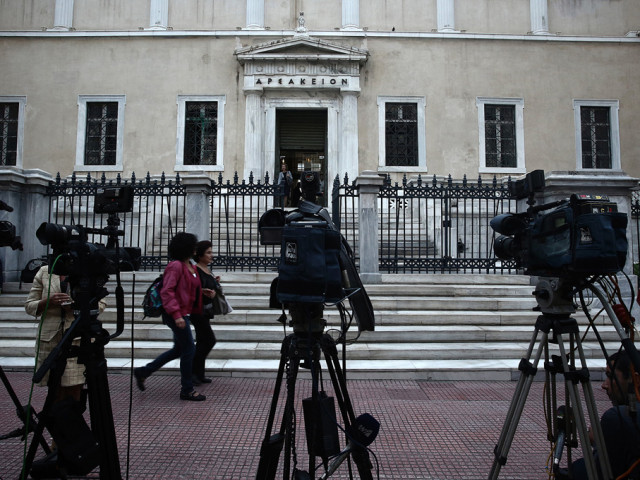 Τι θα γίνει από δω και πέρα με τις τηλεοπτικές άδειες