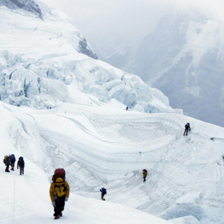 Το Έβερεστ θα ξαναμετρηθεί με τη…μεζούρα λόγω αμφιβολιών