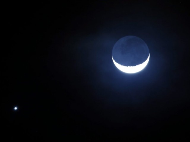 H Αφροδίτη δίπλα στη Σελήνη