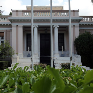 Νέα σύσκεψη στο Μέγαρο Μαξίμου για τα «κόκκινα δάνεια» με τους τραπεζίτες