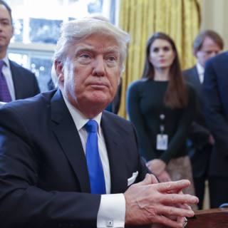 ΗΠΑ: Διεξαγωγή έρευνας ζητούν τρεις από τις γυναίκες που κατηγορούν τον Τραμπ για σεξουαλική παρενόχληση