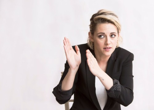H Kristen Stewart σκηνοθετεί μια ταινία για την οπλοκατοχή