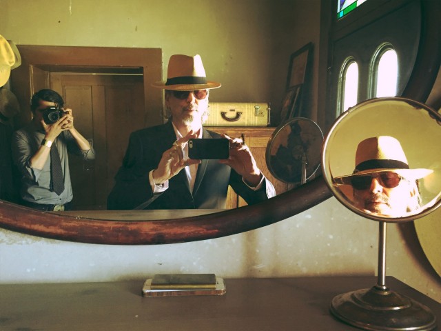 Howe Gelb, o άνθρωπος «δεκάδες συγκροτήματα» μιλά στην Popaganda