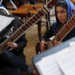 Η πρώτη γυναικεία ορχήστρα από το Αφγανιστάν θα παίξει στο Ντάβος