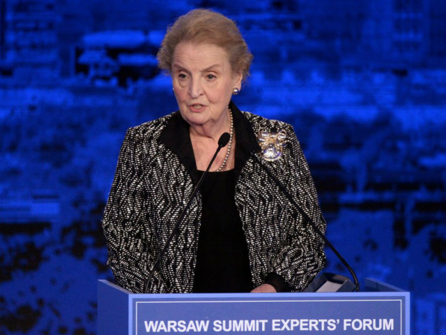 Albright: «Είμαι έτοιμη να καταγραφώ ως μουσουλμάνα»