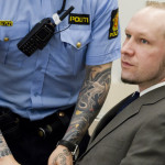 Ο Μπρέιβικ κατηγορεί την απομόνωσή των φυλακών για την ριζοσπαστικοποίησή του