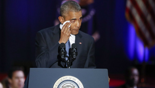 Όλα όσα πρέπει να ξέρετε για την -γεμάτη δάκρυα- αποχαιρετιστήρια ομιλία του Ομπάμα