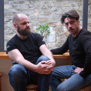 Ο Μάκης Παπαδημητρίου και ο Γιώργος Χρυσοστόμου αδειάζουν τις τσέπες τους από το βάρος της επιτυχίας