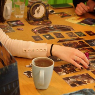 Ένα απόγευμα γεμάτο επιτραπέζια τέρατα και ξωτικά στο Κάισσα cafe