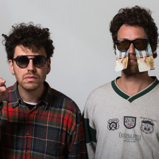 Αν είμαστε για κάτι τυχεροί αυτή την εβδομάδα είναι που επιστρέφουν οι Red Axes στην Αθήνα