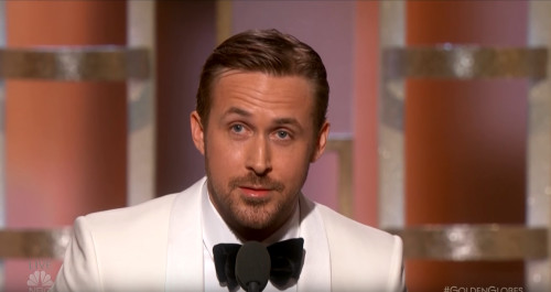Ο Ryan Gosling μας υπενθυμίζει πόσο δύσκολο είναι να είσαι γυναίκα -ακόμη κι αν είσαι παντρεμένη με τον Ryan Gosling