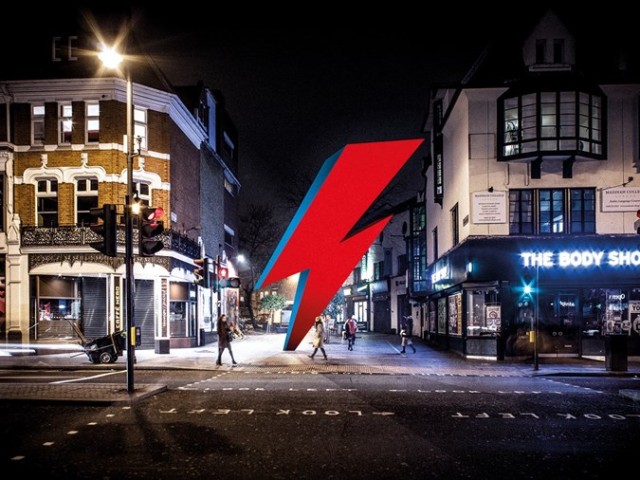 Το Λονδίνο θέλει να τιμήσει τον Bowie με ένα μόνιμο μνημείο