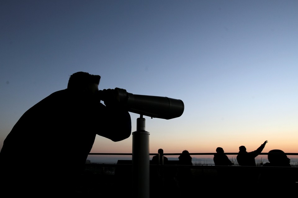 Ποια θα είναι άραγε η τύχη του; 